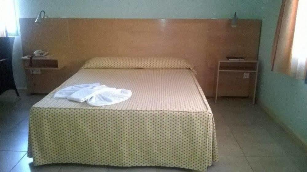 Hotel Roterdao Прая Екстер'єр фото